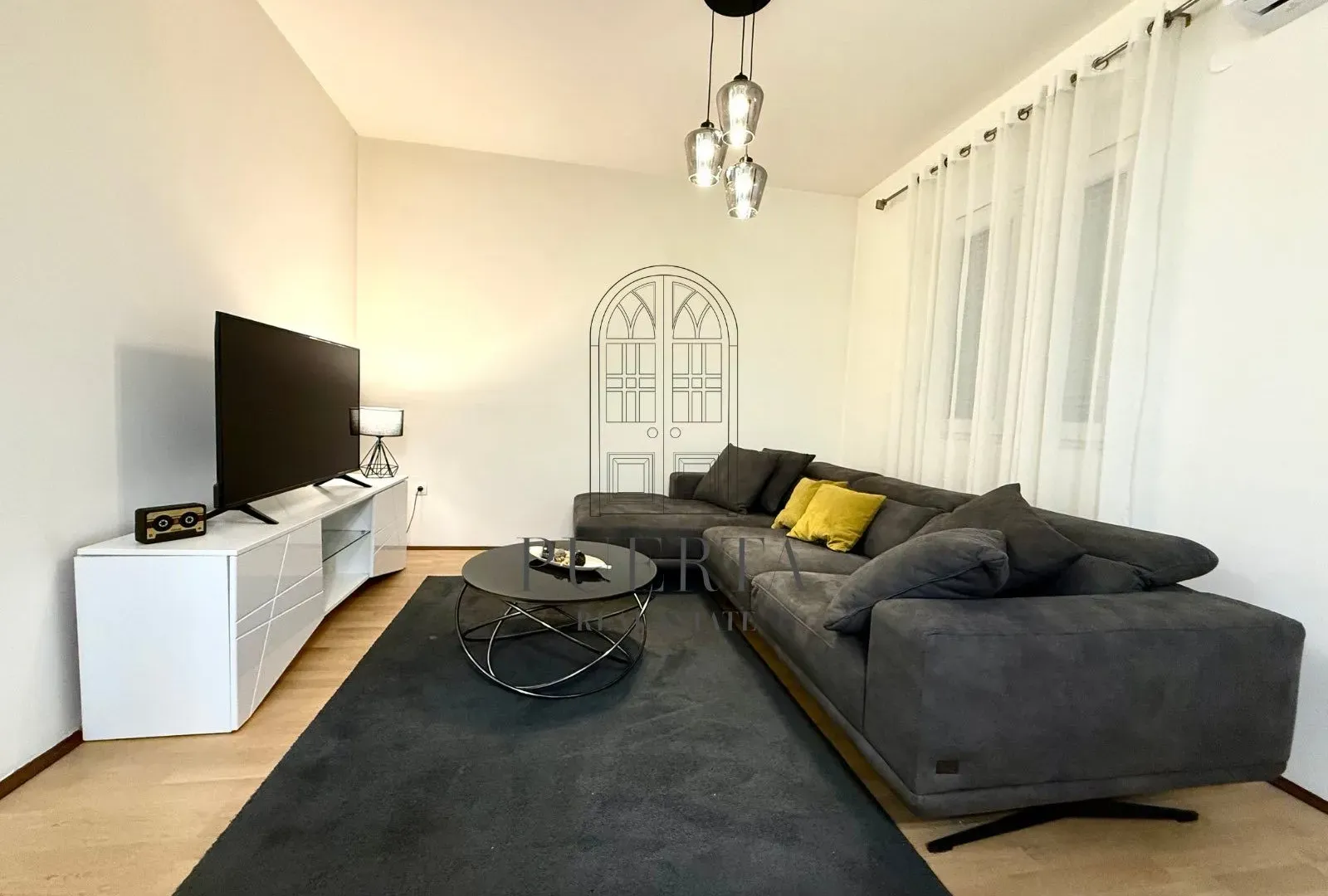 Rent, two bedroom apartment, 70m², 1 maj, Podgorica