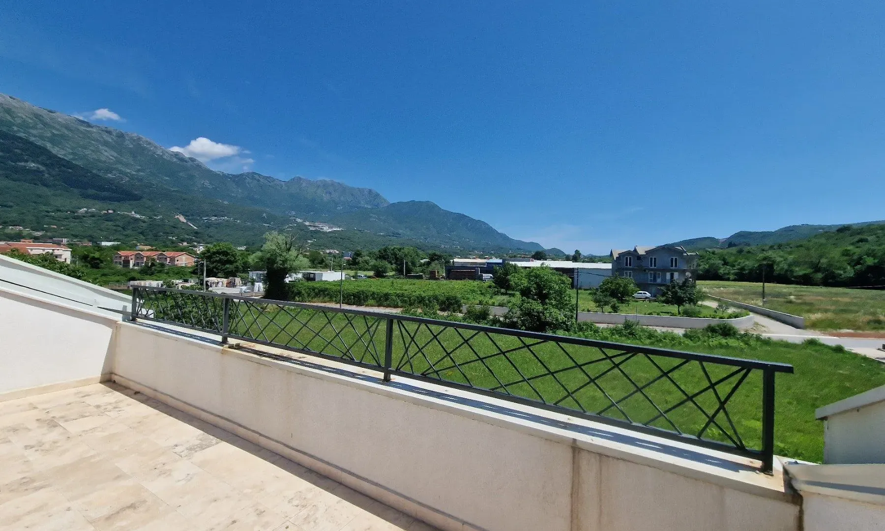 Sale, house, 300m², Radanovići, Kotor