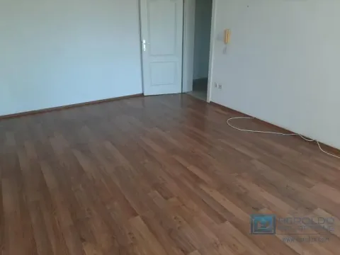 Izdavanje, dvosoban stan, 57m2, Jagodnjak, Paraćin Izdavanje, dvosoban stan, 57m2, Jagodnjak, Paraćin