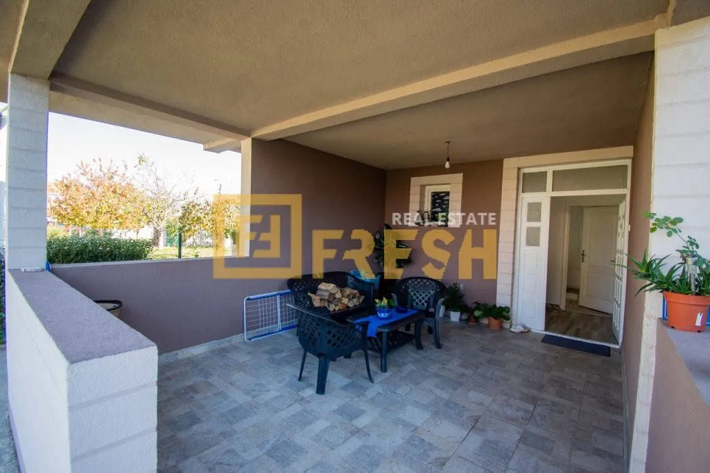 Prodaja, kuća, 160m², Zeta, Podgorica