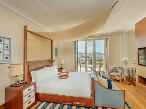 Sale, four bedroom apartment, 620m², Porto Montenegro, Tivat - image 10