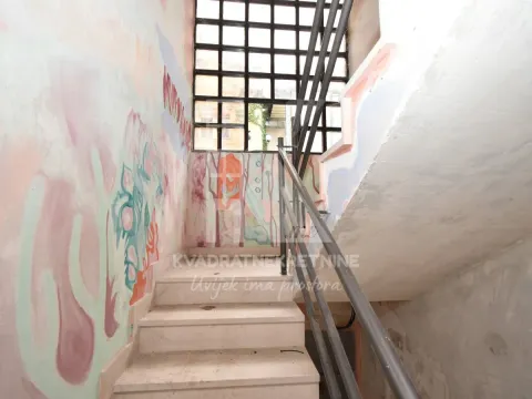 Prodaja, kuća, 217m², Centar, Podgorica - image 5