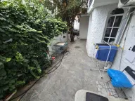 Prodaja, kuća, 200m², Lekino Brdo, Voždovac Sve Podlokacije - image 2