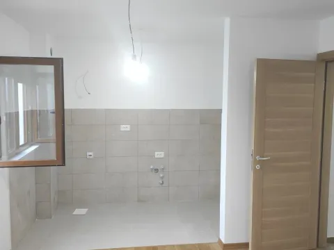 Sale, two bedroom apartment, 56m², Stari Aerodrom, Podgorica - image 3