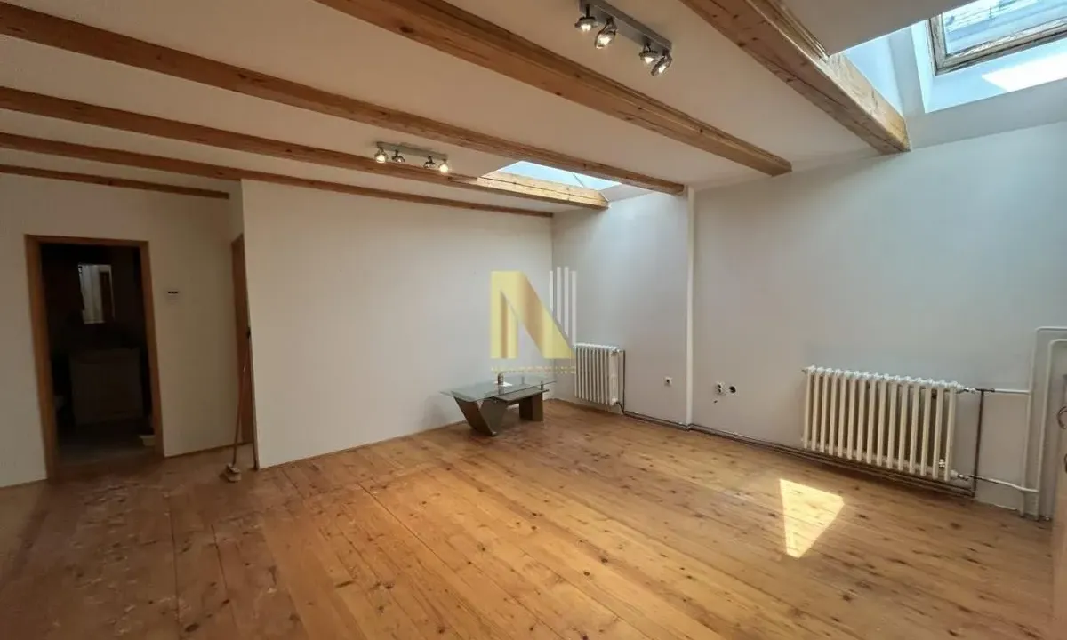 Izdavanje, dvosoban stan, 63m², Centar, Novi Sad