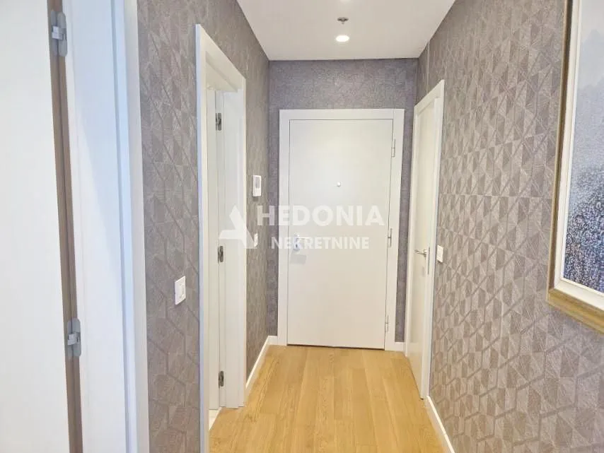 Prodaja, trosoban stan, 95m², Novi Beograd Blok 65, Novi Beograd Sve Podlokacije