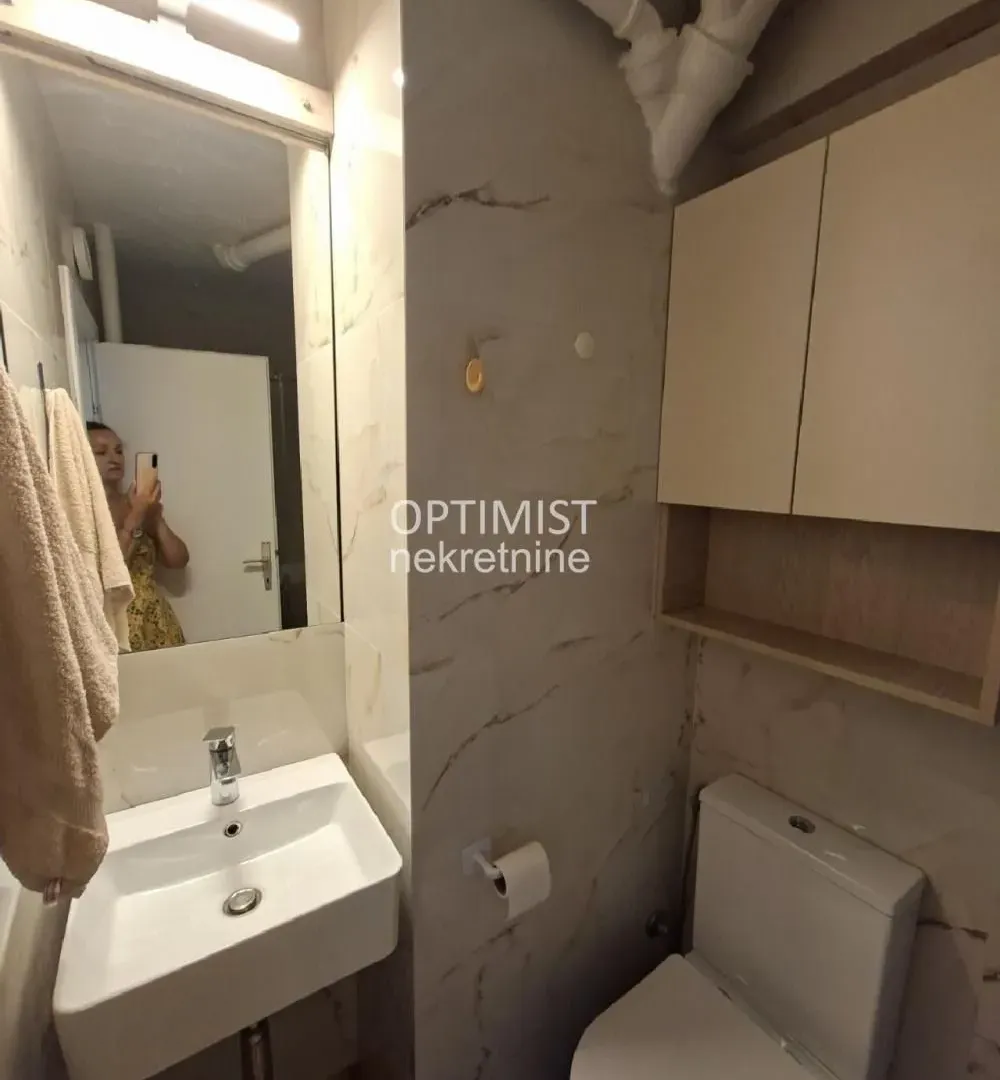 Rent, one bedroom apartment, 42m², Novi Beograd Sve Podlokacije, Beograd
