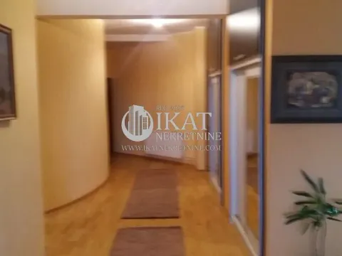 Izdavanje, trosoban stan, 125m², Profesorska Kolonija, Palilula Sve Podlokacije - image 3