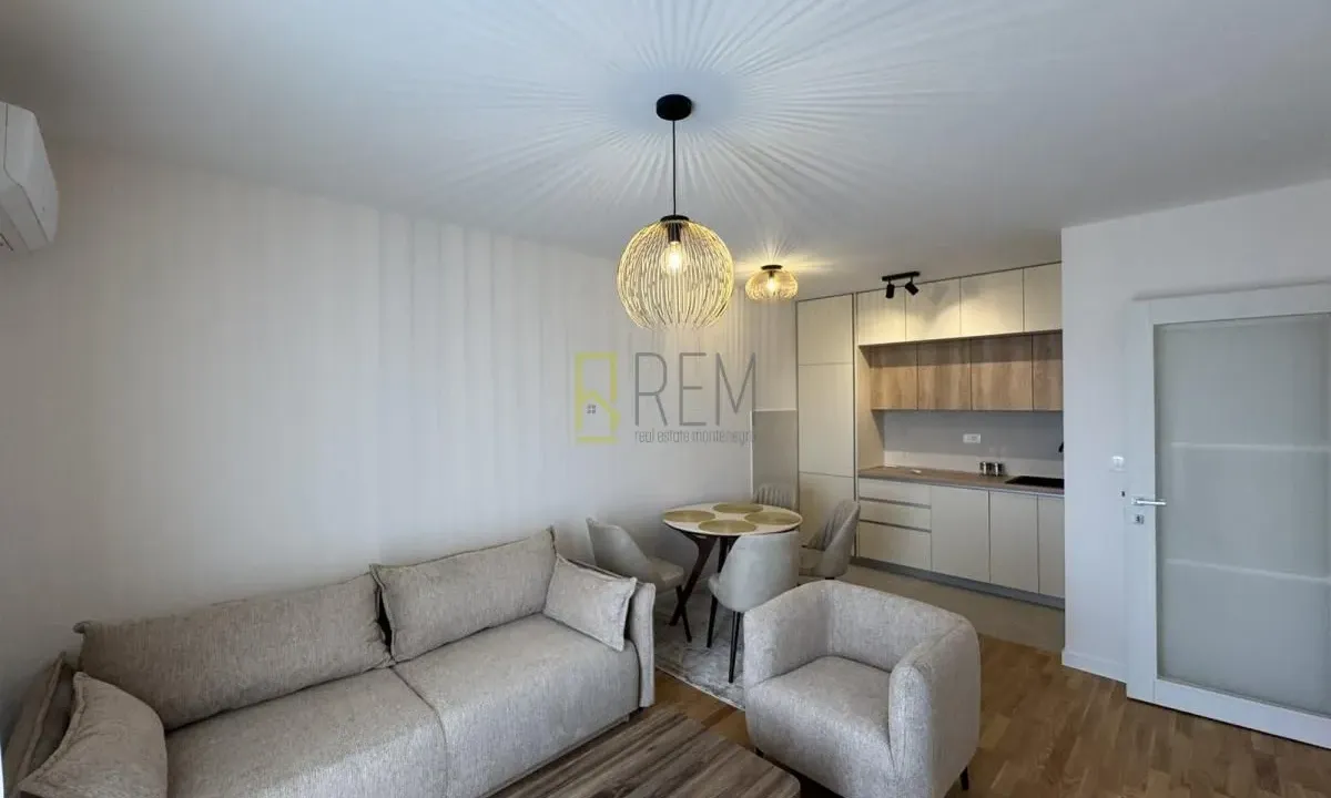 Izdavanje, dvosoban stan, 59m², Zabjelo, Podgorica