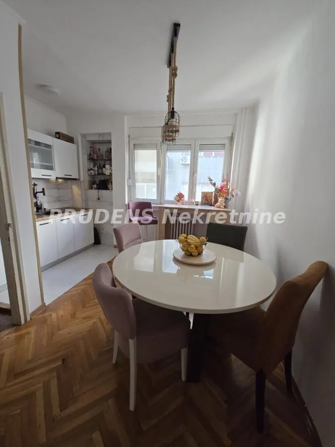 Sale, two bedroom apartment, 66m², Obilićev Venac, Beograd