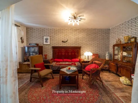 Prodaja, kuća, 321m², Prčanj, Kotor - image 29