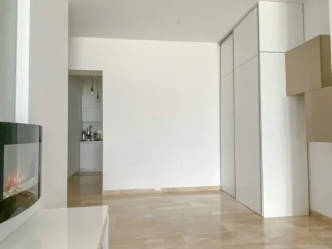 Sale, two bedroom apartment, 77m², Budva, Crna Gora - image 14