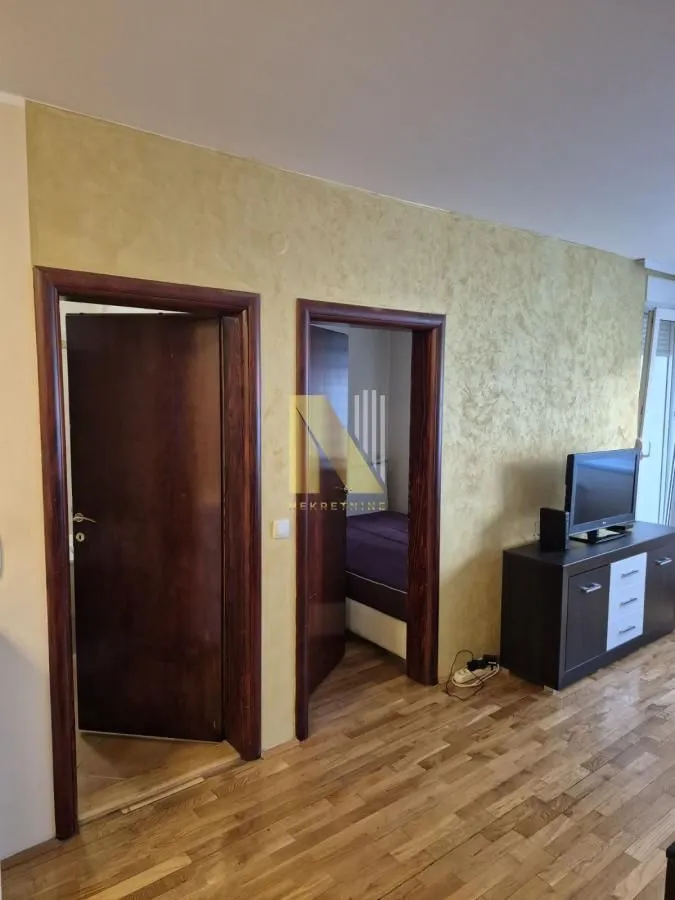 Izdavanje, jednosoban stan, 45m², Centar, Novi Sad