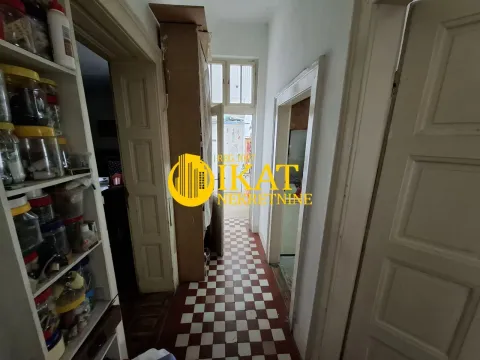 Prodaja, četvorosoban stan, 107m², Cvetni Trg, Vračar Sve Podlokacije - image 6