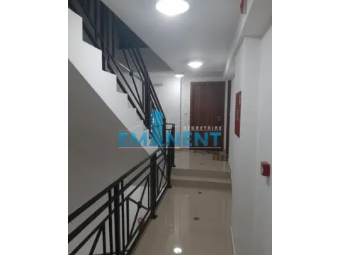 Izdavanje, trosoban stan, 78m², Zemun Gornji Grad, Zemun Sve Podlokacije - image 13