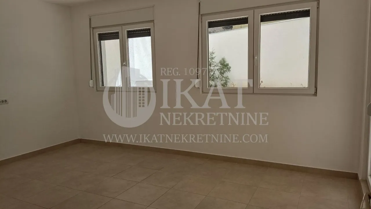 Prodaja, dvosoban stan, 104m², Dušanovac, Voždovac Sve Podlokacije