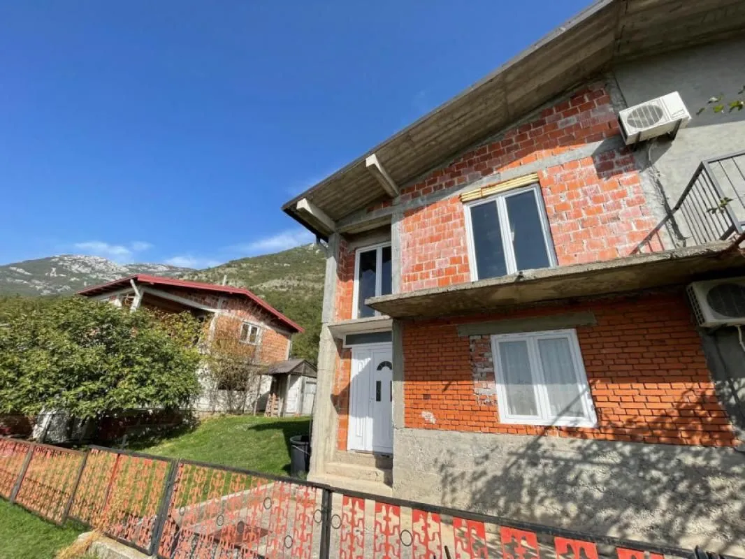 Prodaja, četvorosoban stan, 95m², Sutomore, Bar