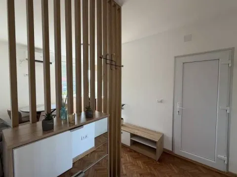 Rent, two bedroom apartment, 33m², Palilula Sve Podlokacije, Beograd - image 5