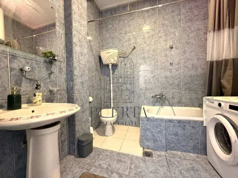 Rent, one bedroom apartment, 70m², Centar, Podgorica - image 12