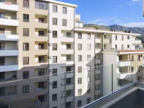 Prodaja, dvosoban stan, 55m², Bečići, Budva - image 3