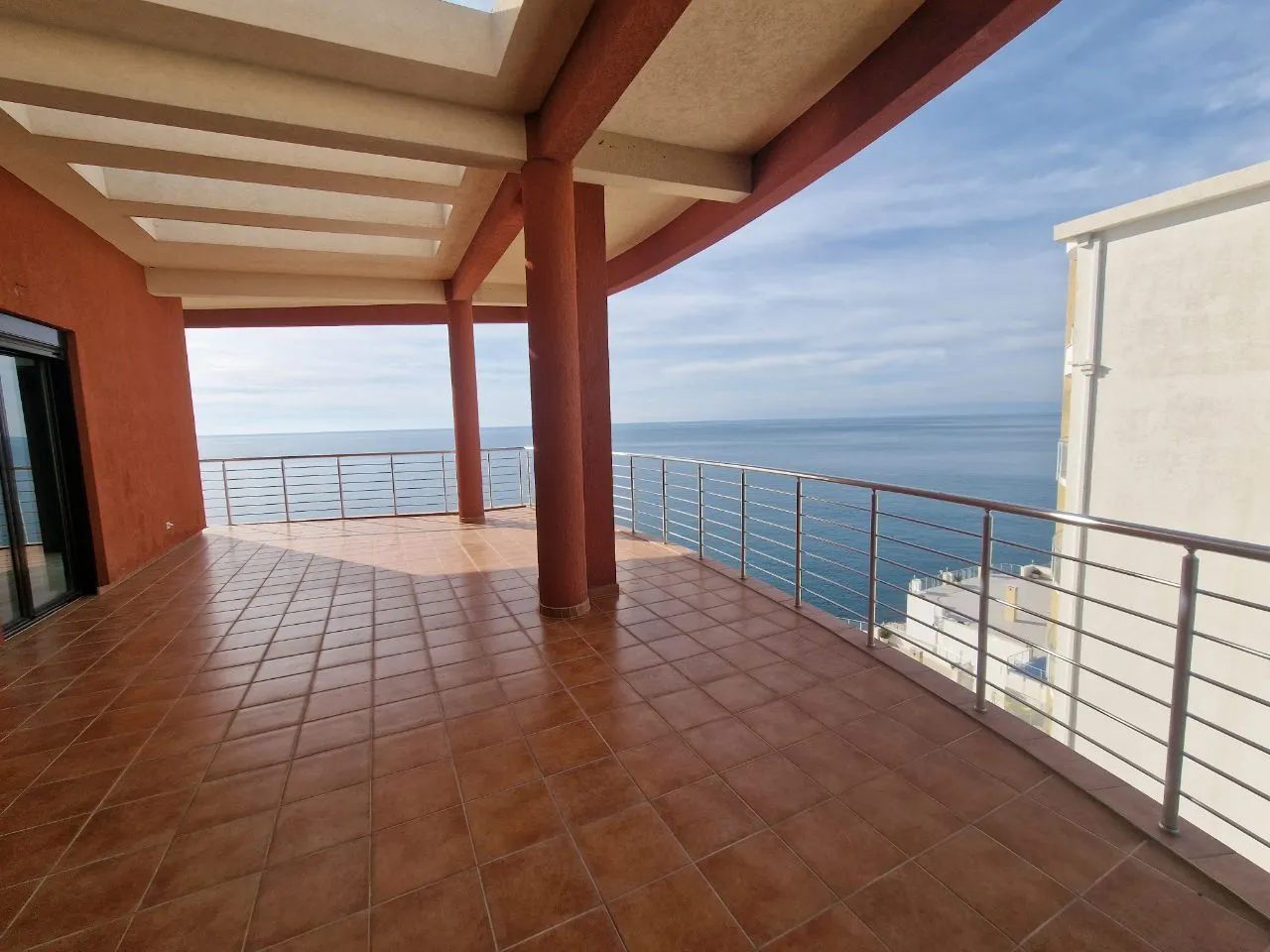Prodaja, trosoban stan, 227m², Dobra Voda, Budva