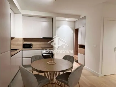 Rent, three bedroom apartment, 73m², Savski Venac, Beograd - image 6