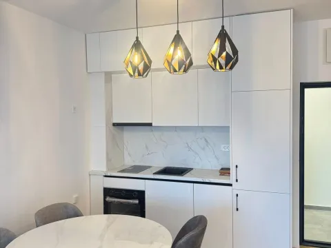 Rent, one bedroom apartment, 53m², Centar, Bar - image 5