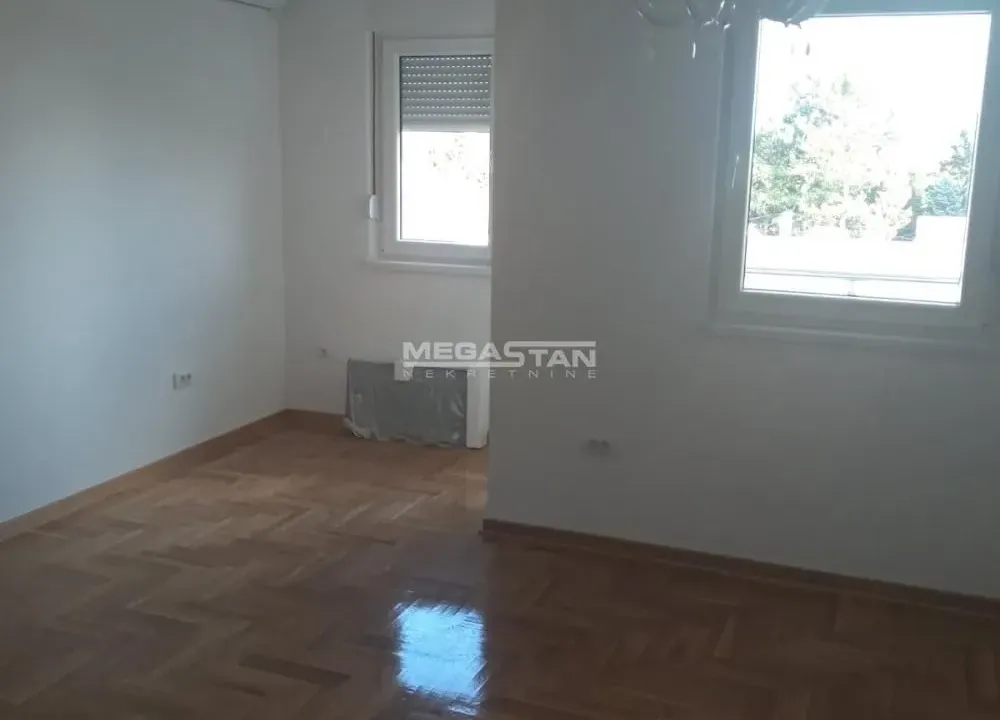 Izdavanje, jednosoban stan, 40m², Ledine, Beograd