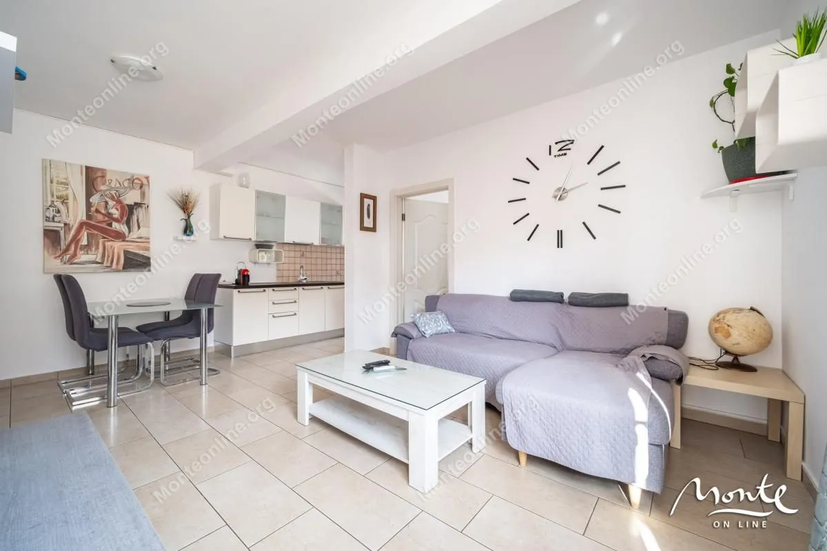 Prodaja, dvosoban stan, 55m², Donja Lastva, Tivat