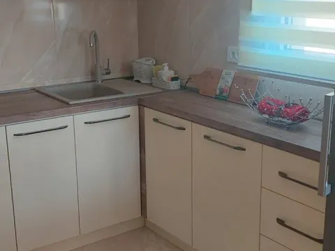 Rent, two bedroom apartment, 78m², Blok 5, Podgorica - image 7