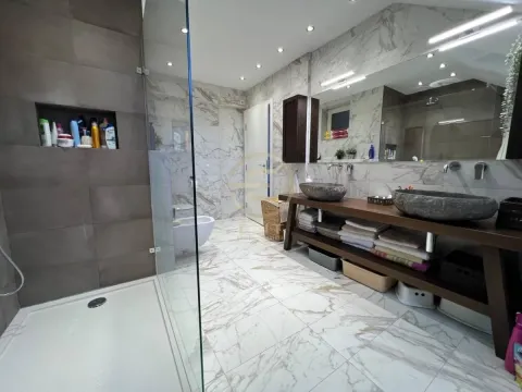 Sale, four bedroom apartment, 121m², Adamovićevo Naselje, Novi Sad Sve Podlokacije - image 25