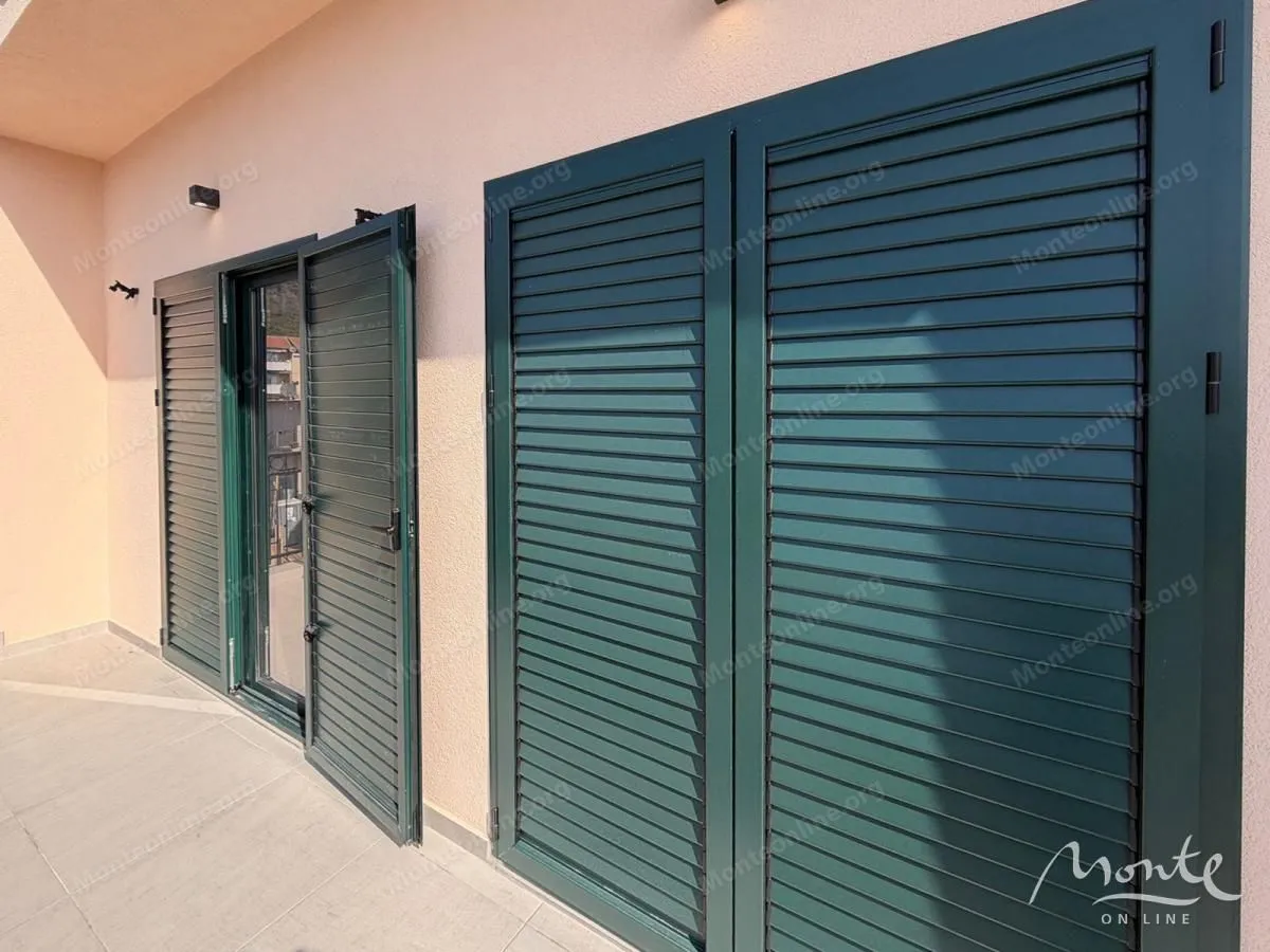 Prodaja, dvosoban stan, 70m², Tivat, Crna Gora