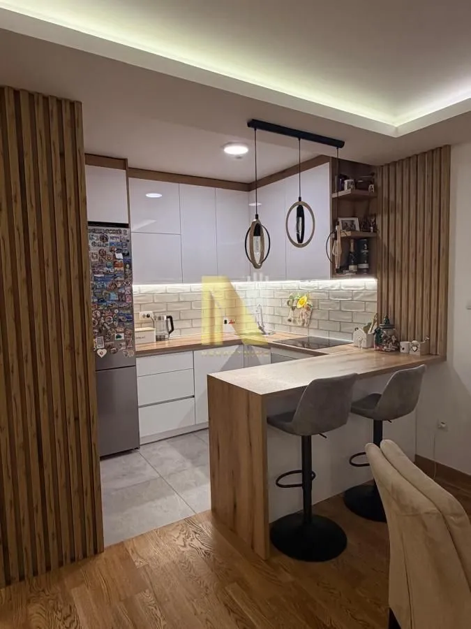 Prodaja, trosoban stan, 67m², Detelinara, Novi Sad Sve Podlokacije