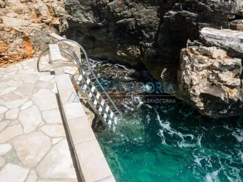 Prodaja, stan, 85m², Dobra Voda, Bar - image 2