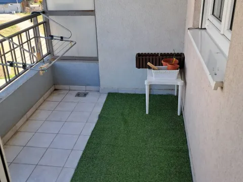 Izdavanje, jednosoban stan, 52m², Pobrežje, Podgorica - image 8