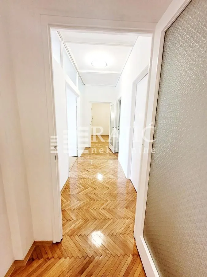 Rent, apartment, 141m², Stari Grad, Beograd