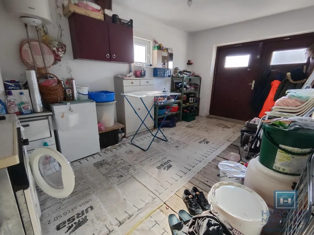 Prodaja, kuća, 270m², Budžino brdo, Jagodina