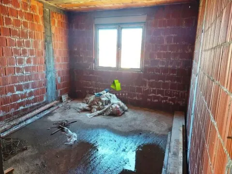 Prodaja, dvosoban stan, 134m², Pantelej, Niš - image 2