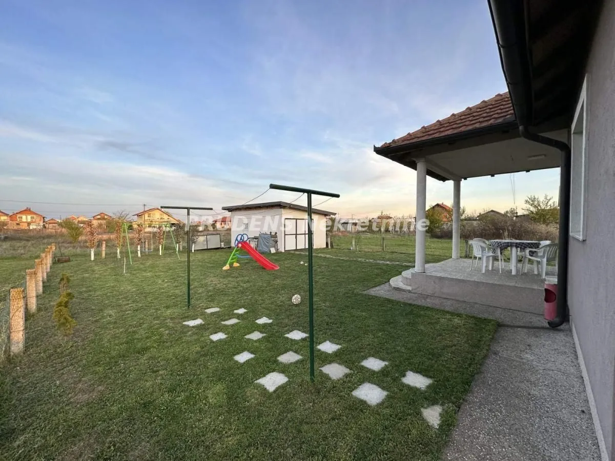 Sale, house, 110m², Dobanovci, Surčin