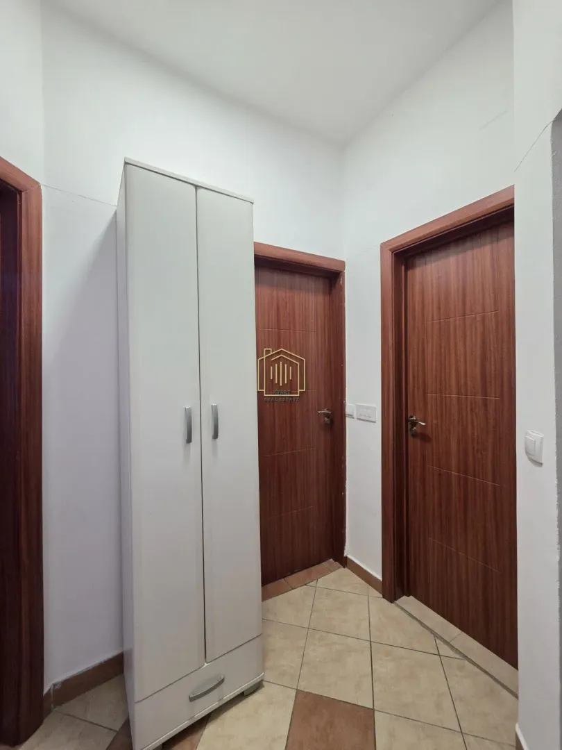Prodaja, jednosoban stan, 39m², Blok 9, Podgorica