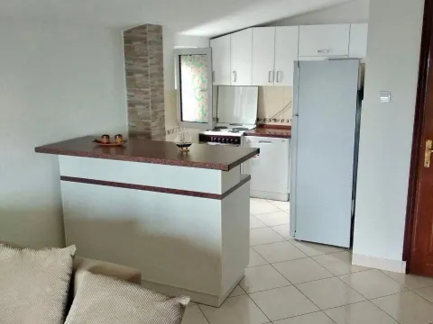 Rent, two bedroom apartment, 65m², Zeleni Pojas, Bar - image 2