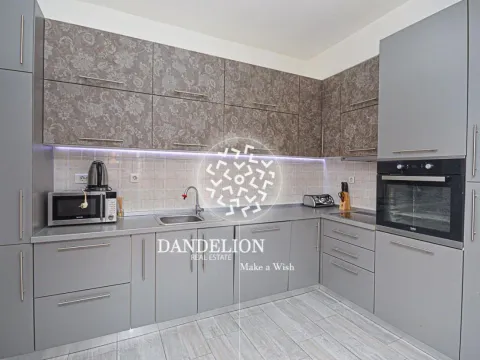 Rent, two bedroom apartment, 79m², City Kvart, Podgorica - image 12