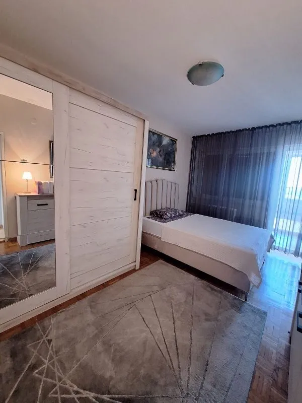 Sale, three bedroom apartment, 82m², Zemun Kej, Zemun Sve Podlokacije