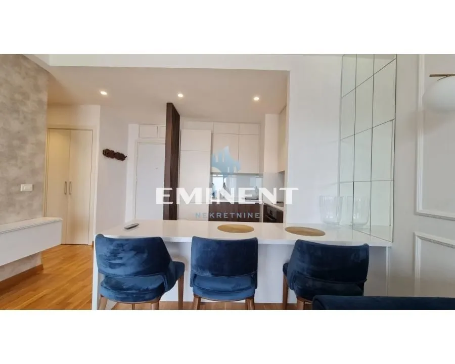 Prodaja, dvosoban stan, 56m², Savski Venac, Beograd