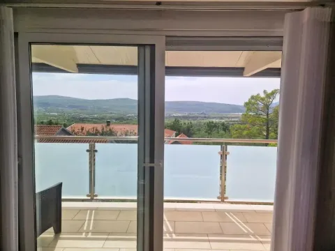 Izdavanje, jednosoban stan, 50m², Kavač, Kotor - image 13