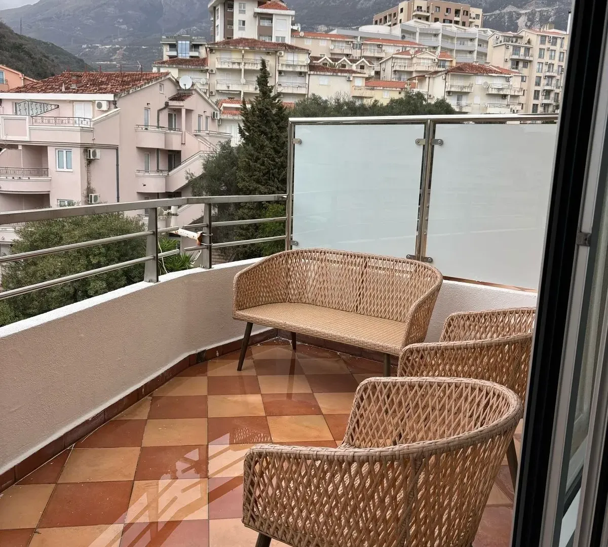 Prodaja, jednosoban stan, 71m², Bečići, Budva