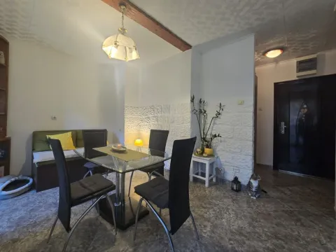 Sale, one bedroom apartment, 35m², Škaljari, Kotor - image 3