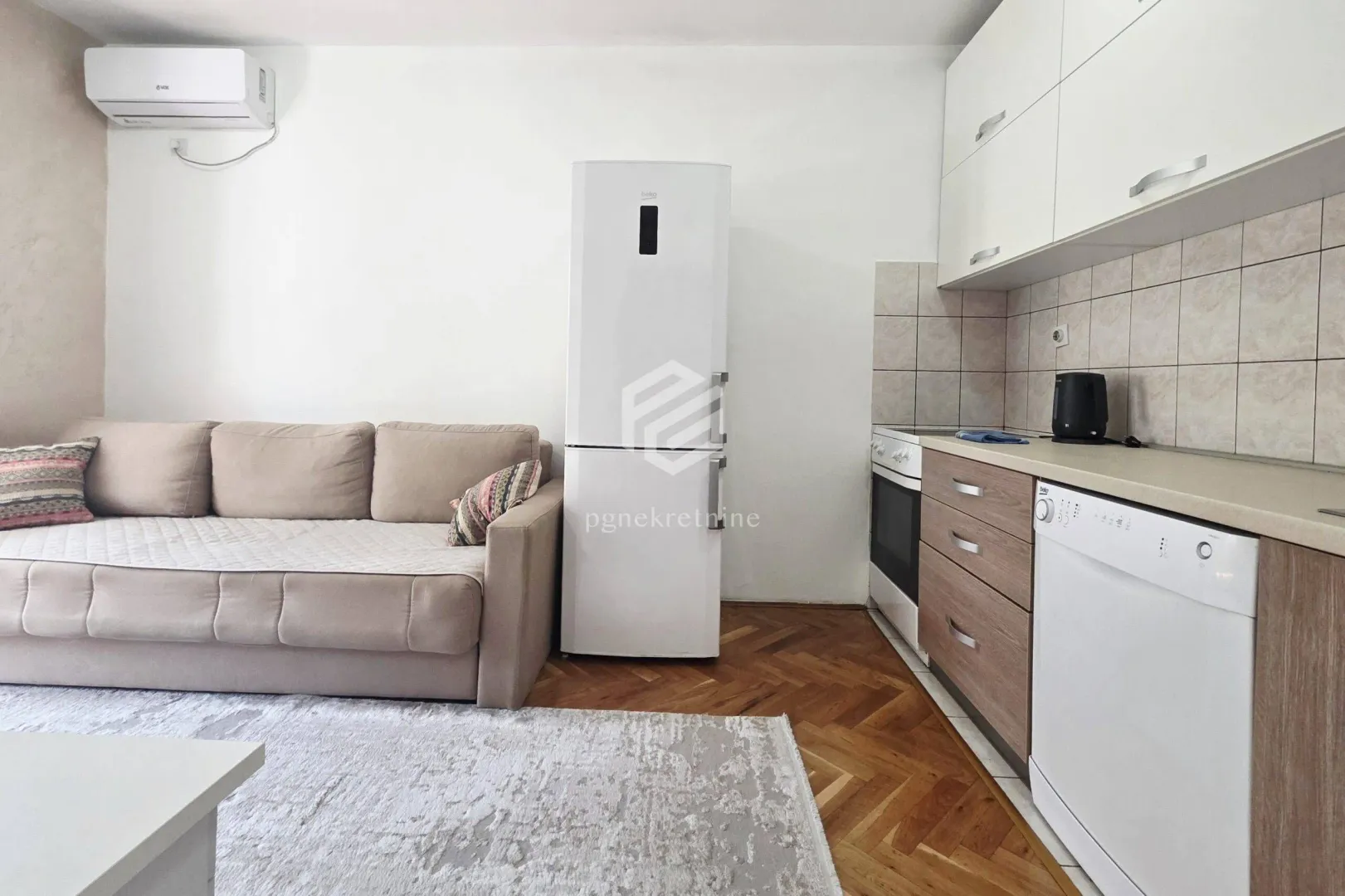 Rent, one bedroom apartment, 35m², Stari Aerodrom, Podgorica