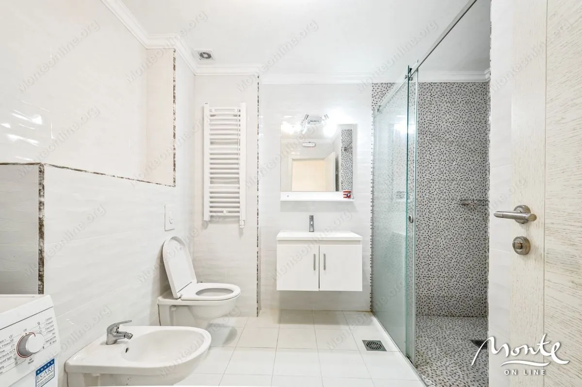 Sale, two bedroom apartment, 115m², Bečići, Budva