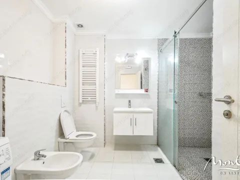 Sale, two bedroom apartment, 115m², Bečići, Budva - image 11